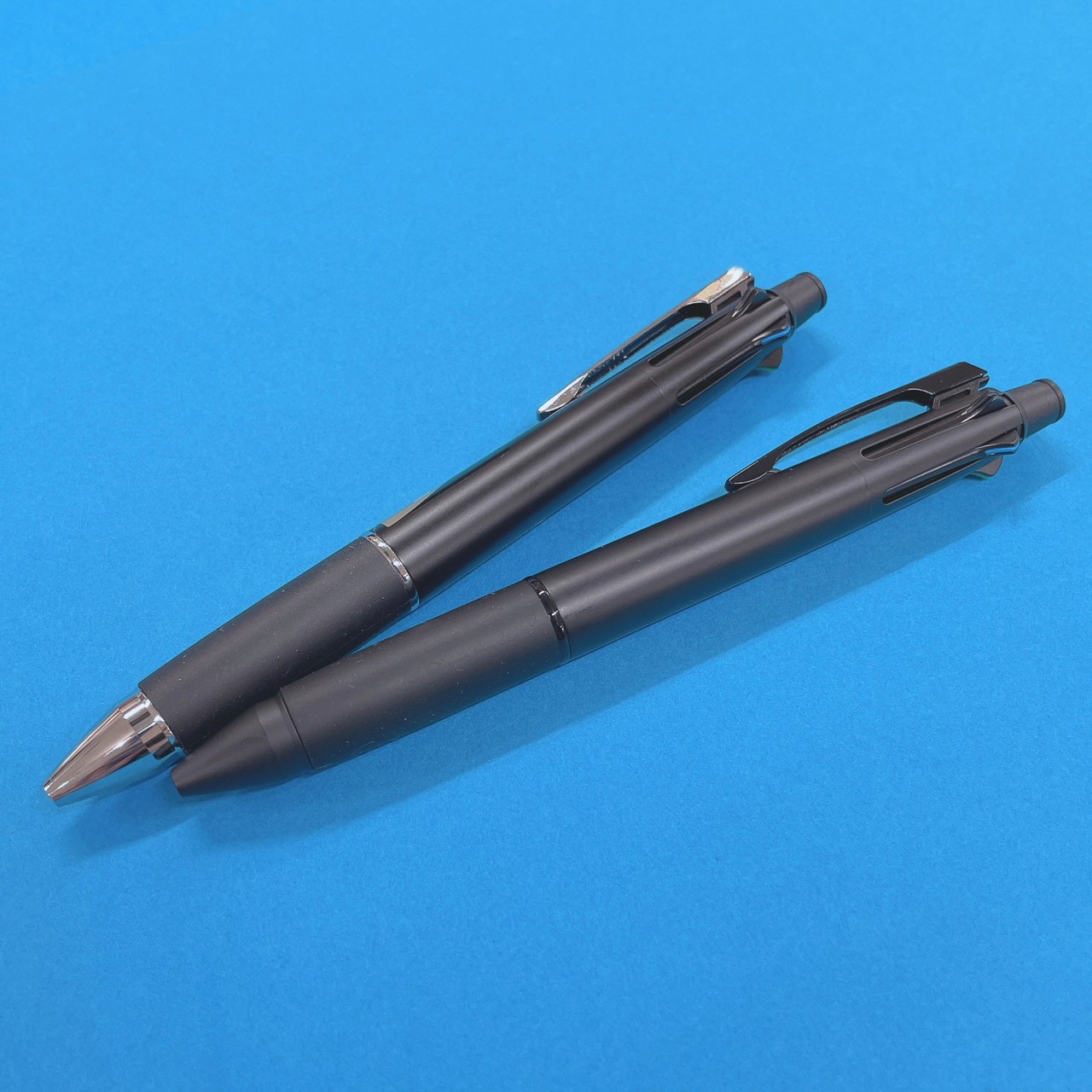 本日の目玉 限定 ジェットストリーム 4 1 Metal Edition 0.5mm 4色ボールペン フルブラック 三菱鉛筆  discoversvg.com
