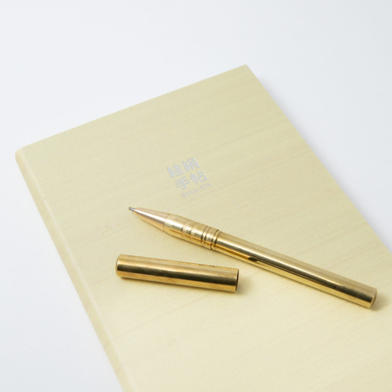 こだわりの詰まった文房具】コクヨ Brass pen｜絓絹手帖～真鍮製ボールペンとサステナブルな手帳～ | ナガサワ文具センター